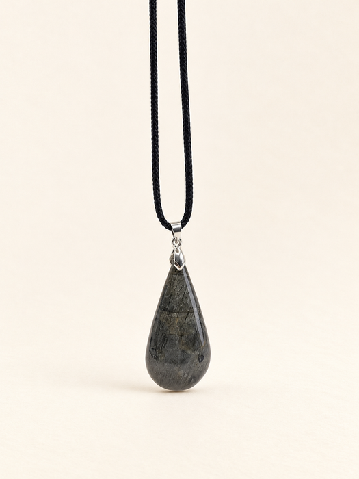 labradorite pendant black fabric string large crystal healing energy spiritual silver fashion jewellery 